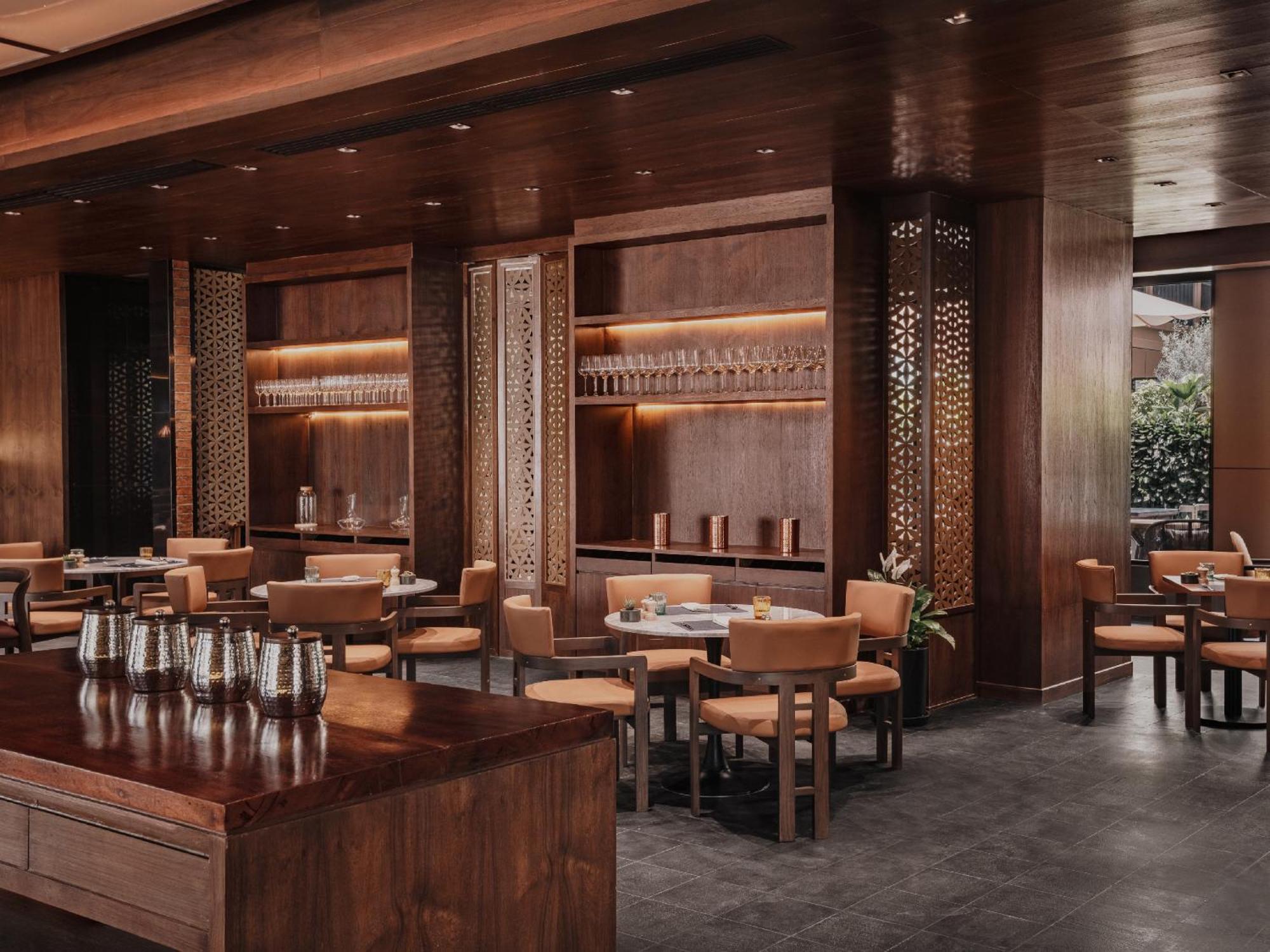 Nysa Hotel Bangkok Sukhumvit 11 Экстерьер фото Interior of the restaurant